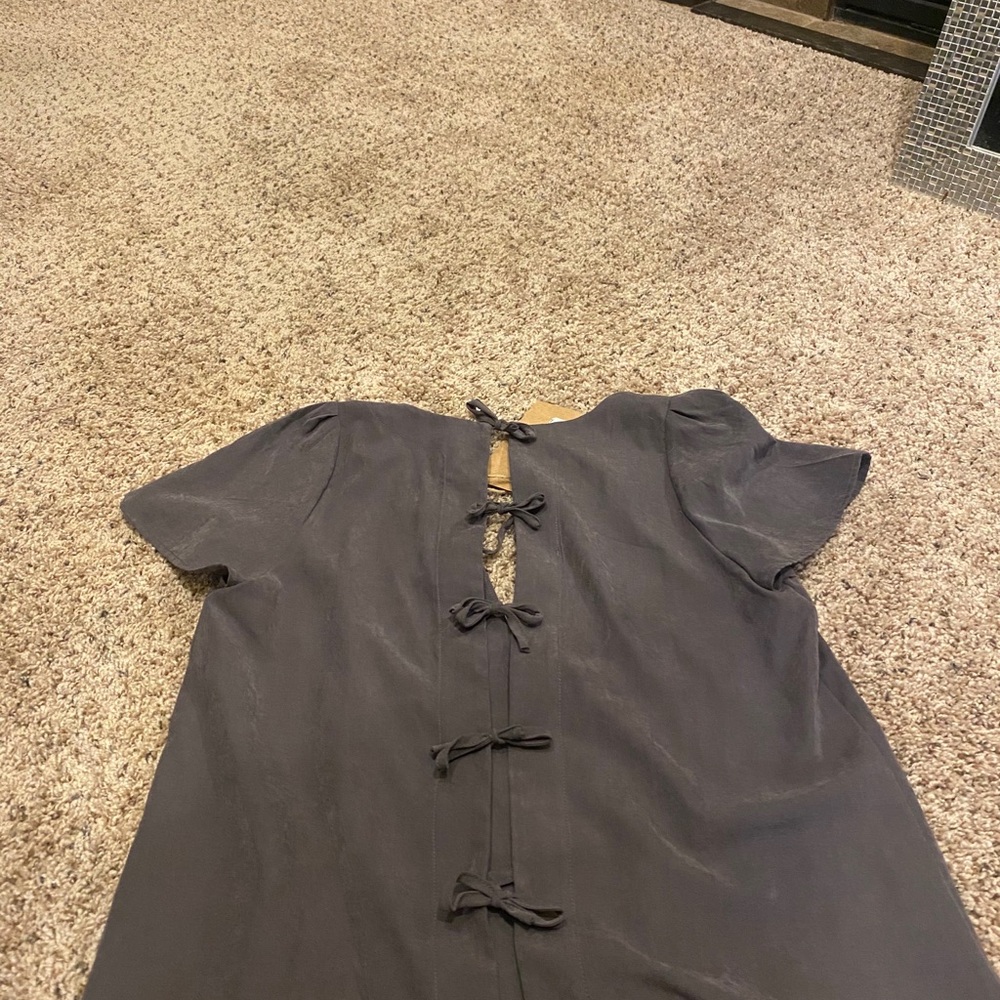 Listicle SS Open back top - Picture 2 of 2